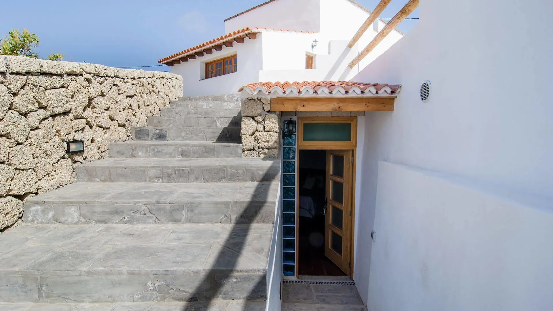 Casa Rural La Pardela La Cisnera Holiday home